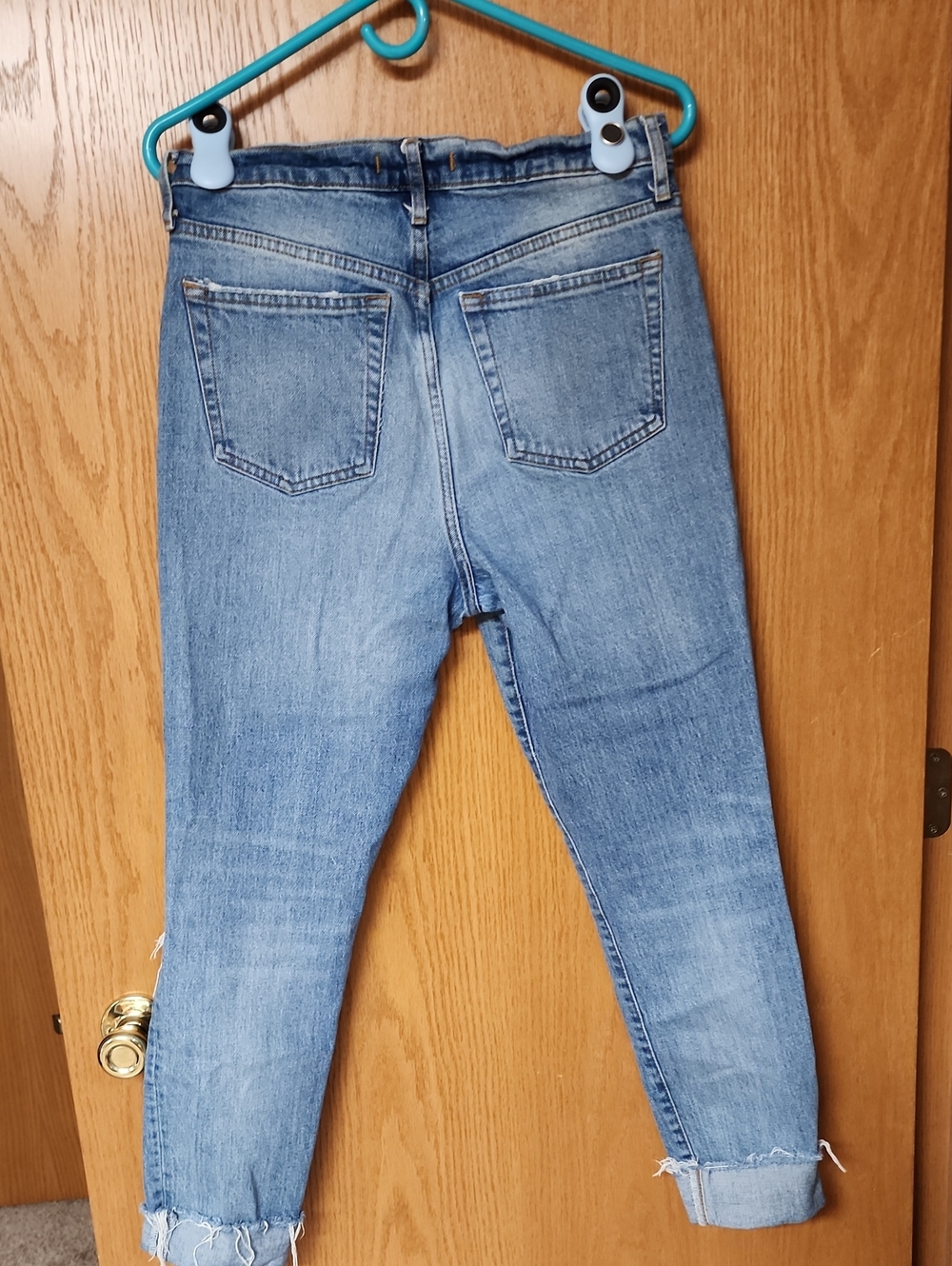 We The Free Light Blue Cropped Ankle Jeans 29x27 number 2103